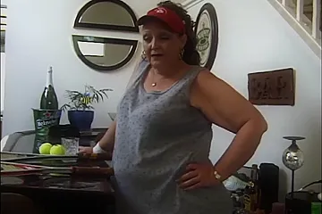 Bbw Cyn Plays With A Big Dildo - porn video
