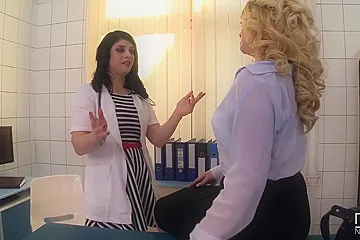 Fisting Remedy With Bonnie Rose And Lucia Love - porn video