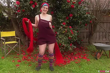 Barbie - Backyard - porn video