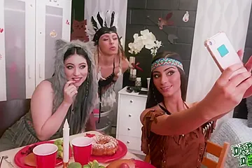 Dorm Room Fucksgiving With Jasmine Vega, Zoe Clark And Amilia Onyx - porn video