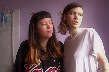 Chrissy & Jay Jay - Bubble Bath Bts - porn video