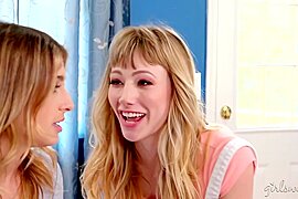 Watch latest Kristen Scott videos