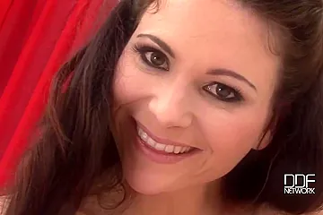 Jessica Fiorentino - Clipping Her Hedges - porn video