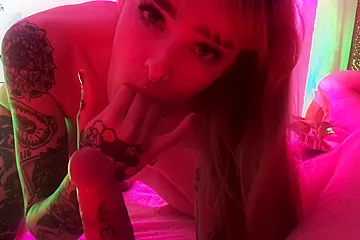 Horny Art Girl Uses Her Tight Body For Sex - porn video