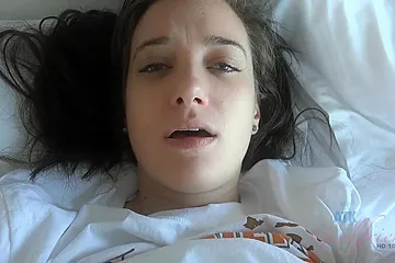 Gia Paige Sees The Cum Blasting At Her Face And Closes Her Eyes - porn video