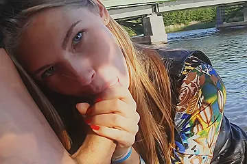 Amateurs gone wild after a crazy day out - porn video