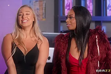 Monster cock Danny D into hot ebony babe - porn video