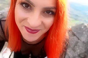 Horny Slut Miss Daisy Diamond Suck In Public And Take It In Hotel Room - porn video
