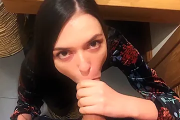 Amateur Brunette Natalissa Sucks Massive Dong In Pov - porn video