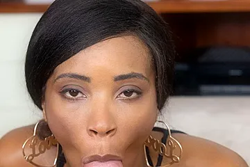 Ebony Babe Takes Dick - porn video