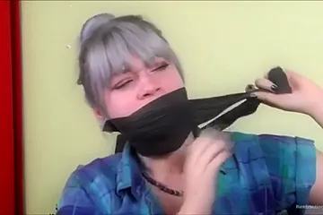 Luna Self Gaging - porn video