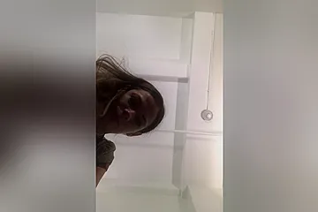 Face View Of The Bath Brush Punishment - porn video