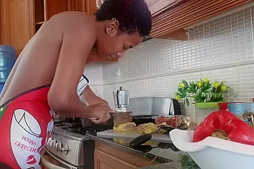 Cooking Slut - Hot Ebony Cook And Fuck In The Kitchen Extreme Squirt On The Table - porn video