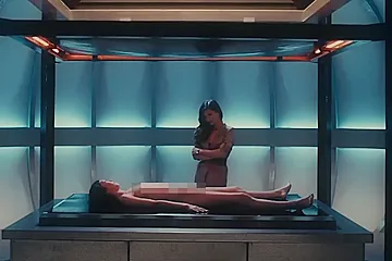 Japanese Girl Tries A Vacuum Bed For The First Time - porn video