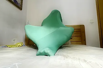 Green Bag Struggle - porn video