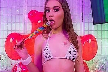 Sera Ryder In Seras Mouth Needs A Cock To Chomp On - porn video
