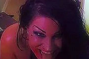 I Put Your Lotion On My Skin With Samantha Mack - porn video