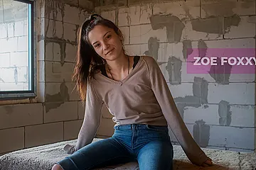 Zoe Foxxy - Quick Fucking In An Abandoned Building; Amateur Action In The Shed - porn video