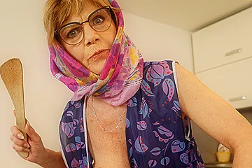 Rough Pov Sex With Grandma With Nikola Volt - porn video
