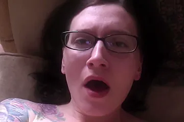 Bettie Bondage – Story Time With Step mom - porn video
