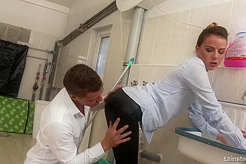 Samantha Joons - Pissing On The Cleaning Lady (2016) Part 2 - porn video