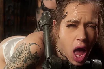 Leigh Raven Dominates Rory Knox P4 - porn video