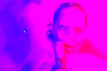 Californiababe Is Riding Dick In Jacuzzi - porn video