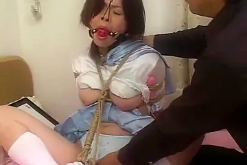 Asian schoolgirl P3 (18+) - porn video