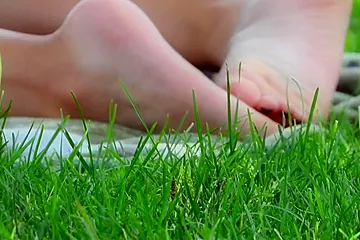 Cute Chubby Hispanic Girl Displaying Her Candid Feet In Public - porn video