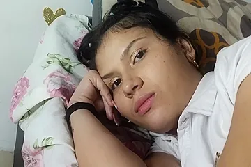 I Invite My Stepsister To Watch A Movie So I Can Fuck Her And Cum On Her Ass - porn video