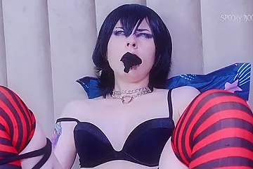 Submissive Slut Mavis Dracula Loves Shi - porn video