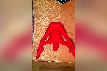 Practice In Zentai With A Rubber Band - porn video