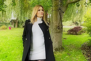 Rose, 22 years old, sublime hostess! - porn video