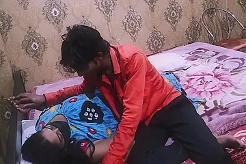 Desi Bhabhi Dever Sex Video Hot Bhabhi Seducing Dever When Husband Not In Home Sexy Bhabhi Cheeting Husband Indian - porn video