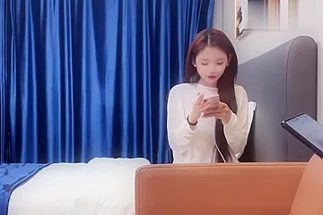 The Unemployed Step sister Does Not Want To Work Video Time Outsi - porn video