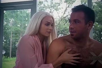 Mx - Emma - The Painter - porn video