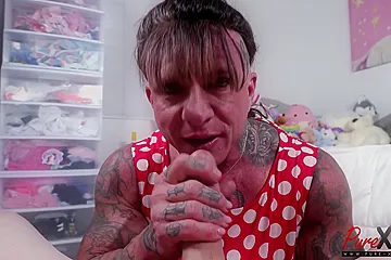 Suburban Muscle Milf Loves Big Dicks - porn video