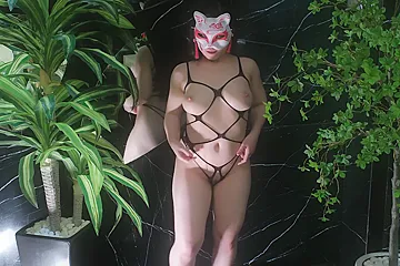 18-year-old Model Dancing Under A Large Water Fountain With The Sound Of Rain And Thunderous Music - porn video