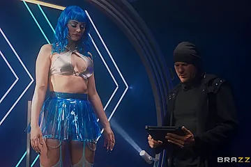 Cyber Girlfriend Jewelz Blu, Scott Nails - porn video