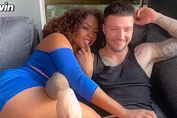 Si! Soy Tu Mami Amor! Milf Latina Tiene Sexo Interracial Con Su Hijastro! Carla Morelli Y Rauls Bud - porn video
