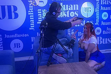 Andrea Pardo Cums 5 Times! In A Row On The Sex Machine At Juan Bustos Podcast - porn video