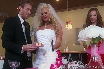 Jada Stevens & Phoenix Marie - porn video