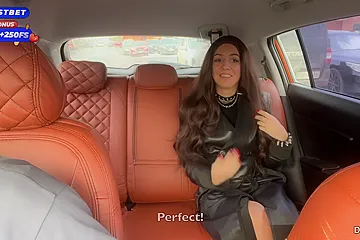 Rock Girl Late For Festival And Lets Taxi Driver Fuck Her For Discounted Ride - porn video