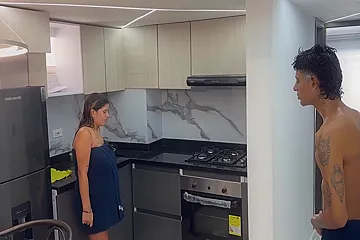 Se Va El Agua En La Unidad Y Hago Venir A Chorros A La Puta Embarazada De Mi Vecina 21 Min - porn video