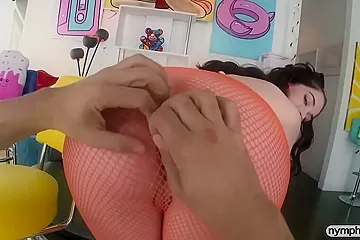 Skinny Smut With Voluptuous Evelyn Claire From - porn video
