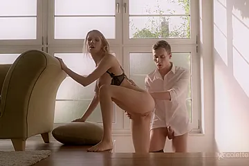 Huge Natural Breast Blonde Has First Time Anal - Florane Russell - porn video