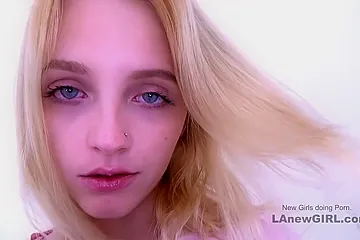 Skinny Angel Gets Her Teen Muff Screwed In Studio (18+) - porn video