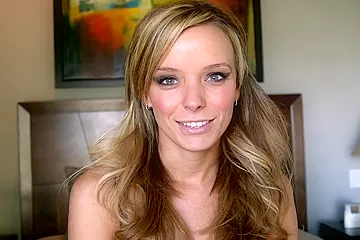 Watch latest 1000 Facials videos