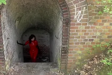 Pretty Tied Up And Ballgagged - porn video