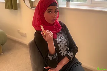 Aaliyah Yasin Tries Not To Swallow Her Stepbrothers Cum - porn video